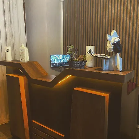 Eyuep Kral Small * Estambul