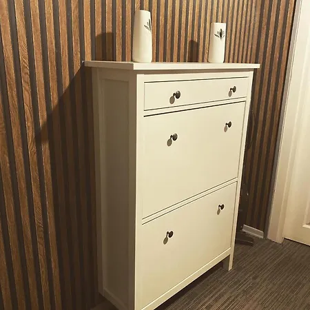 Eyuep Kral Small * Estambul