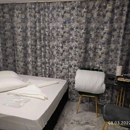 Albergue Eyuep Kral Small *