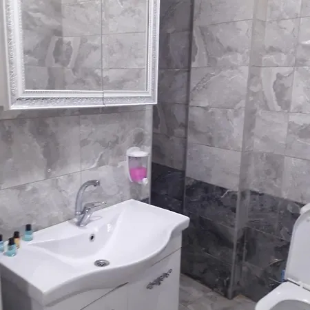 Eyüp Kral Small * İstanbul